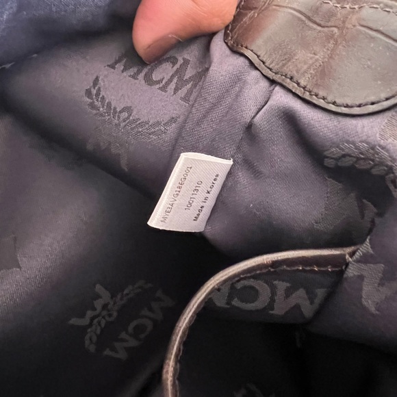 EUC MCM Studded Snake Clutch 2 way - Picture 7 of 14